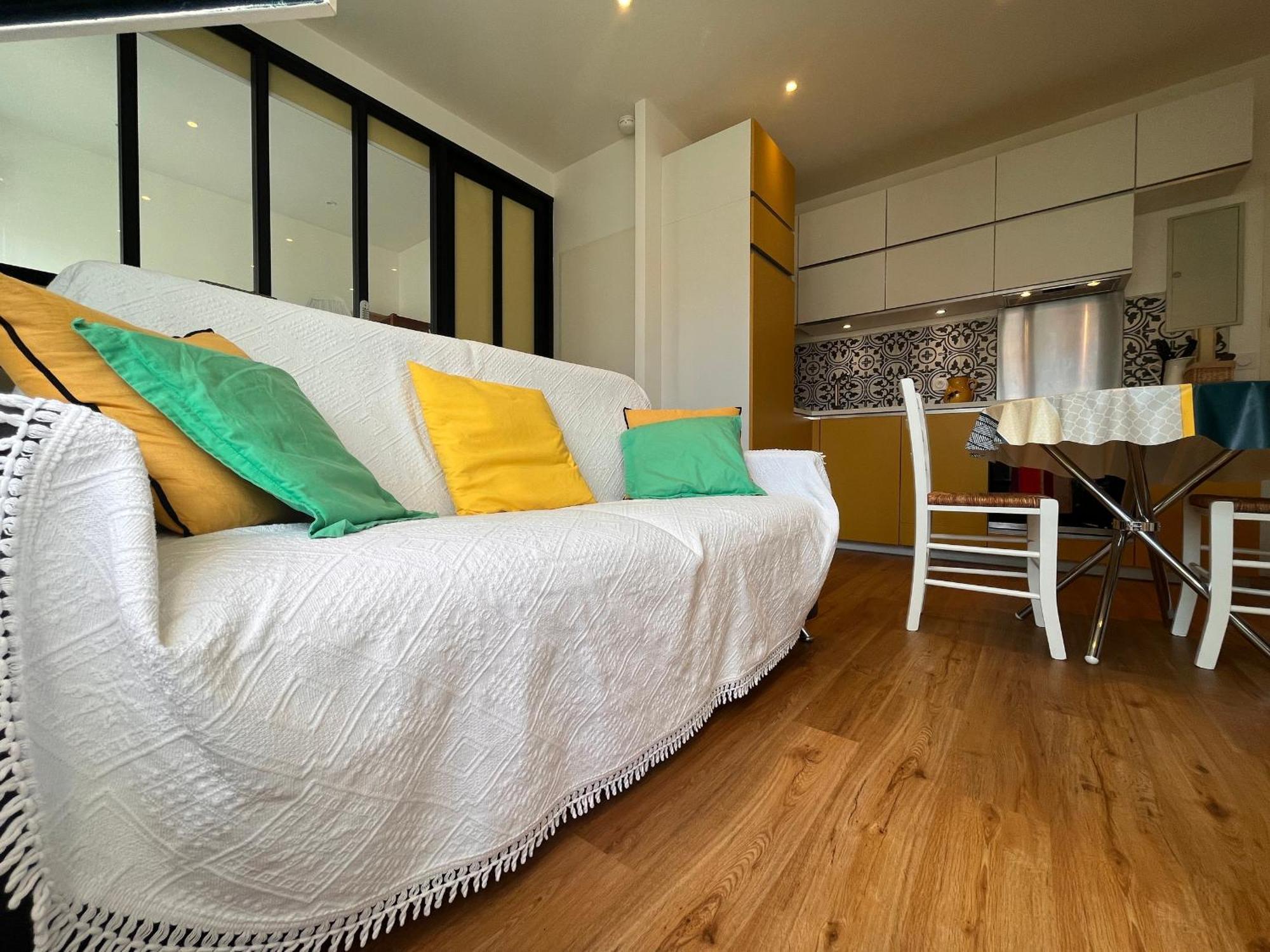 Appartement Lumineux 1 Chambre Au Coeur De Saint-Jean-De-Luz, Proche Plage Et Halles - Fr-1-239-890 Bagian luar foto